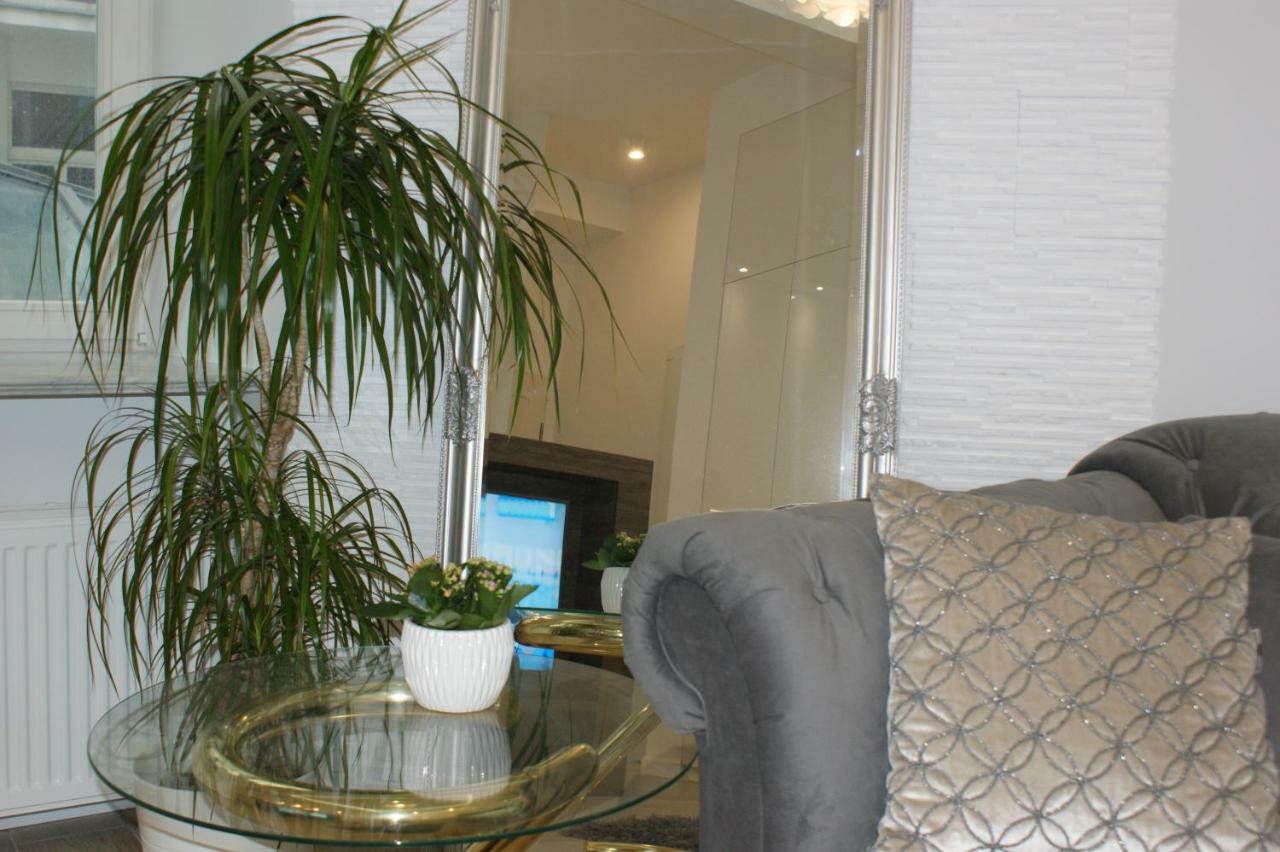 Lovely Apartment- Poznanska 16 Варшава Екстер'єр фото